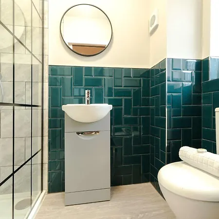 The Willow - 27 * Bristol